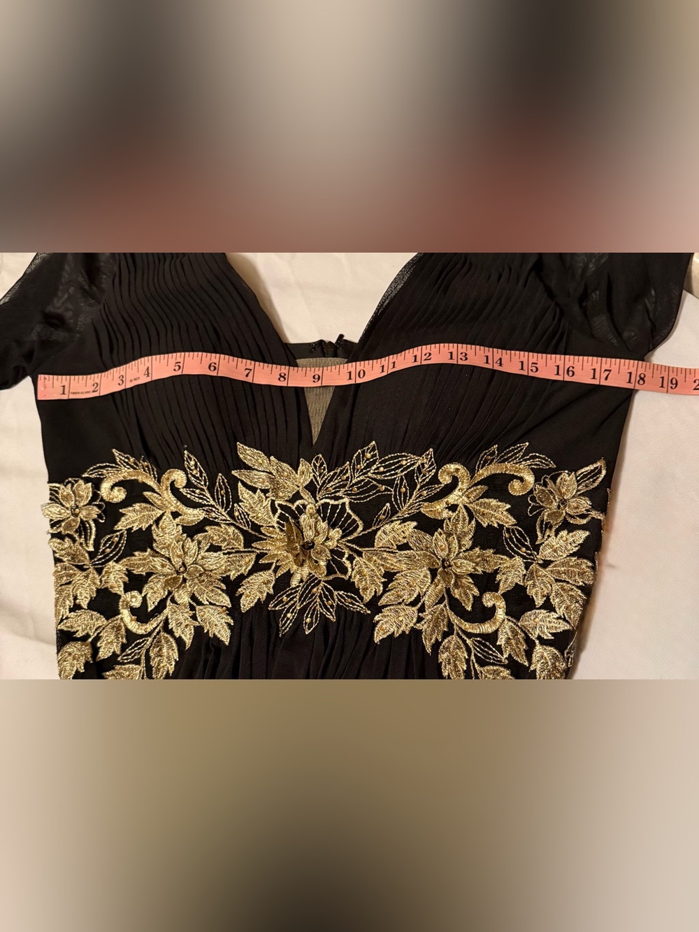 Betsy & Adam Black Plunge-Neck Blouson-Sleeve Gown Sz 8 - Picture 8 of 9